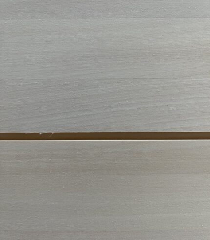 Зрощена вагонка з липи шириною 150 мм — це оздоблювальний матеріал з натуральної деревини, виготовлений шляхом поздовжнього зрощення коротких відрізків липової деревини за спеціальною технологією