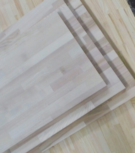 Меблевий зрощений щит із ясеня