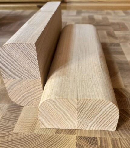 Заготовка із цільноламельного ясеня для виготовлення поручнів та підбалясників