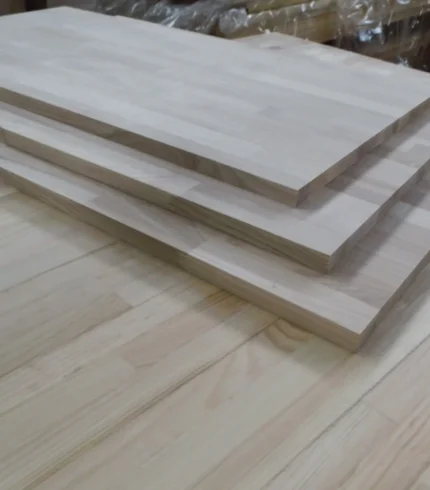 Меблевий зрощений щит із ясеня